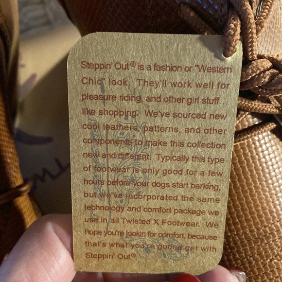 NWT Twisted X Steppin’ Out Leather Cognac Lace Up Western Bootie Size 8B - Picture 10 of 12